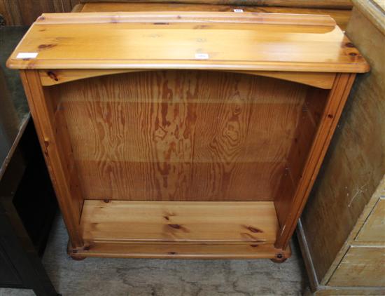 Pine dwarf open bookcase